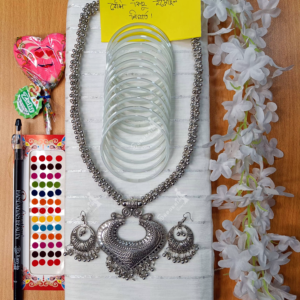 Saree Combo Gift Set (Valentine Special) White